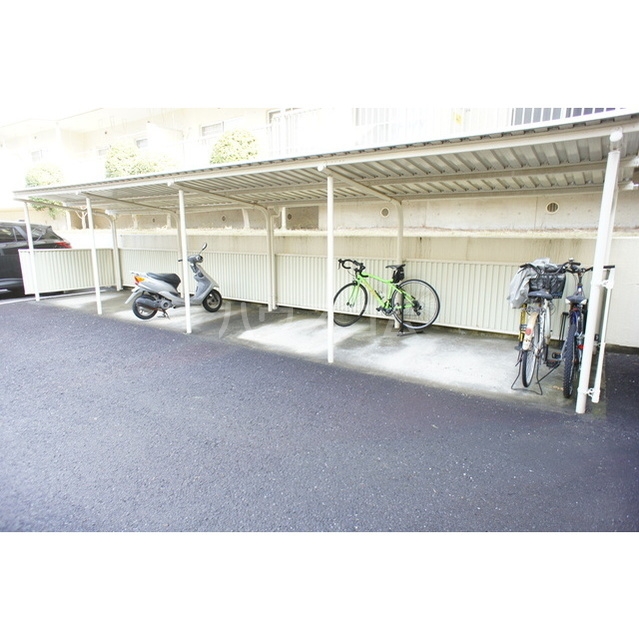 20/30 駐車場