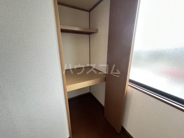 13/30 収納