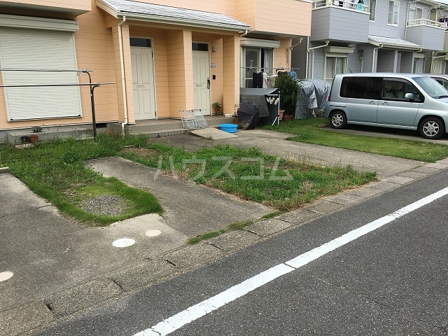 2/2 駐車場