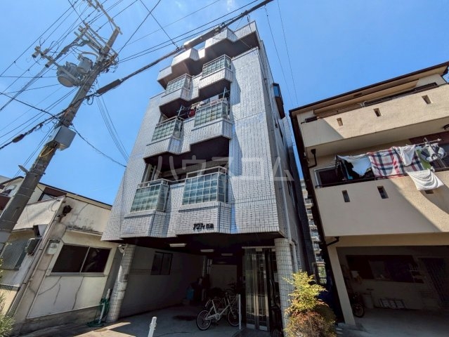 2/4 外観