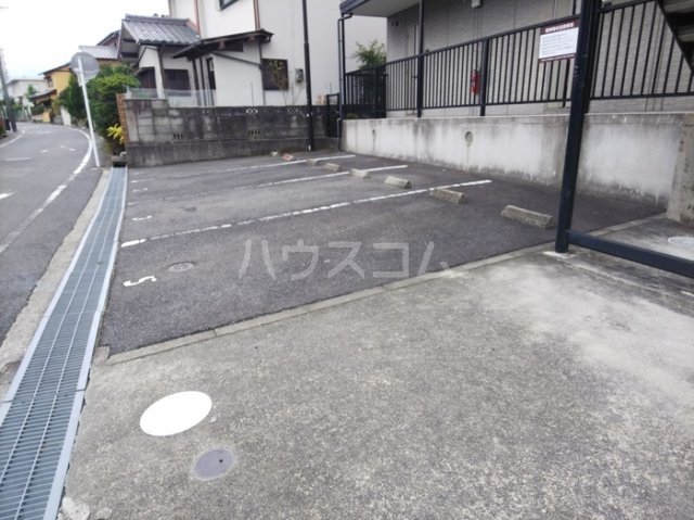 15/20 駐車場