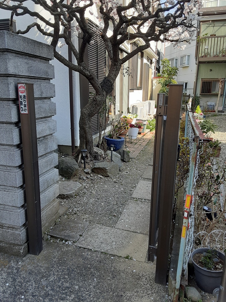 17/19 エントランス