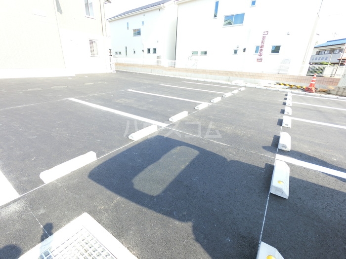 20/30 駐車場