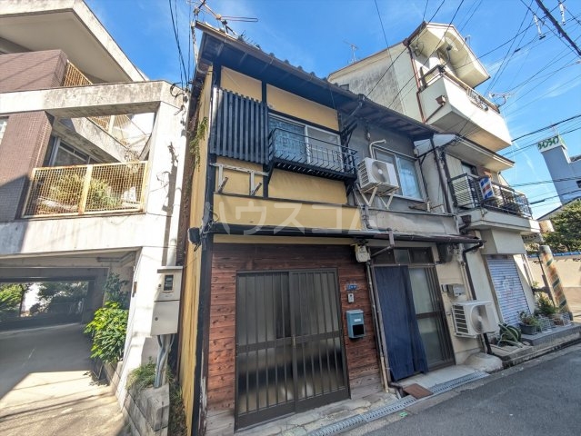 2/4 外観