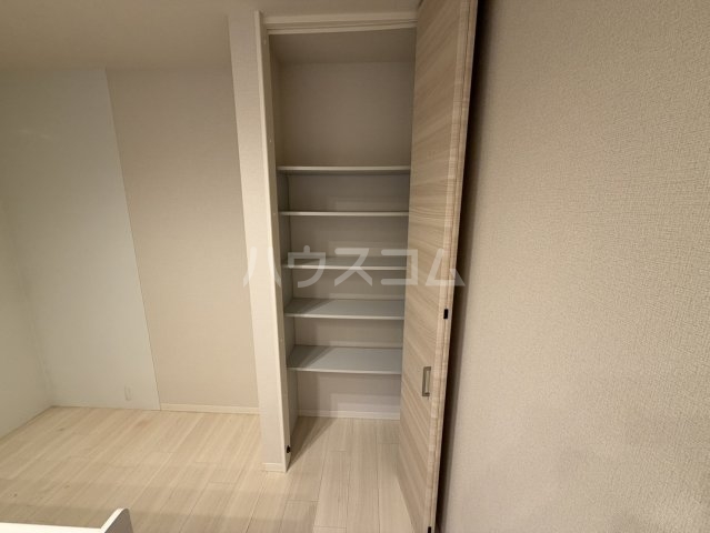 13/30 収納