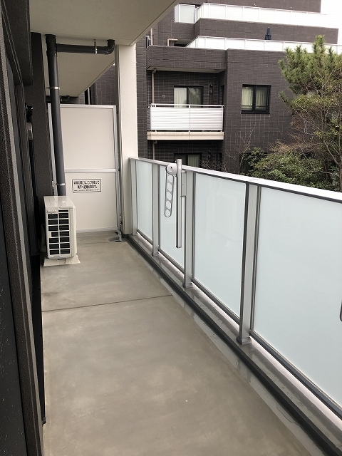 17/30 バルコニー