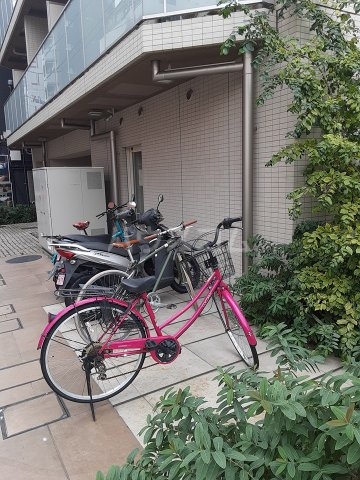 16/25 エントランス