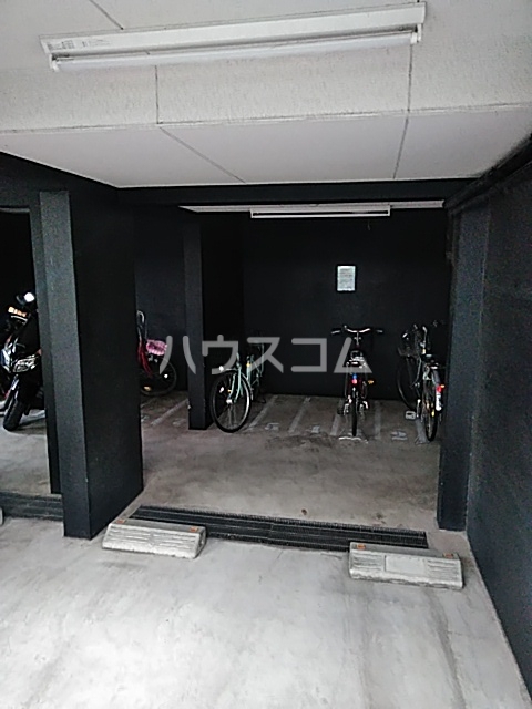 17/21 エントランス