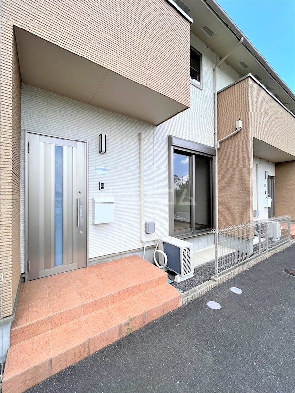 21/28 エントランス
