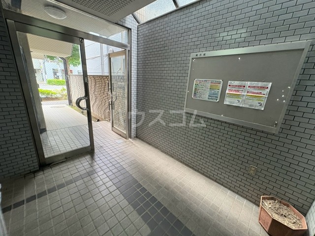 15/24 エントランス