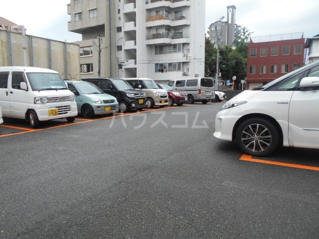23/24 駐車場