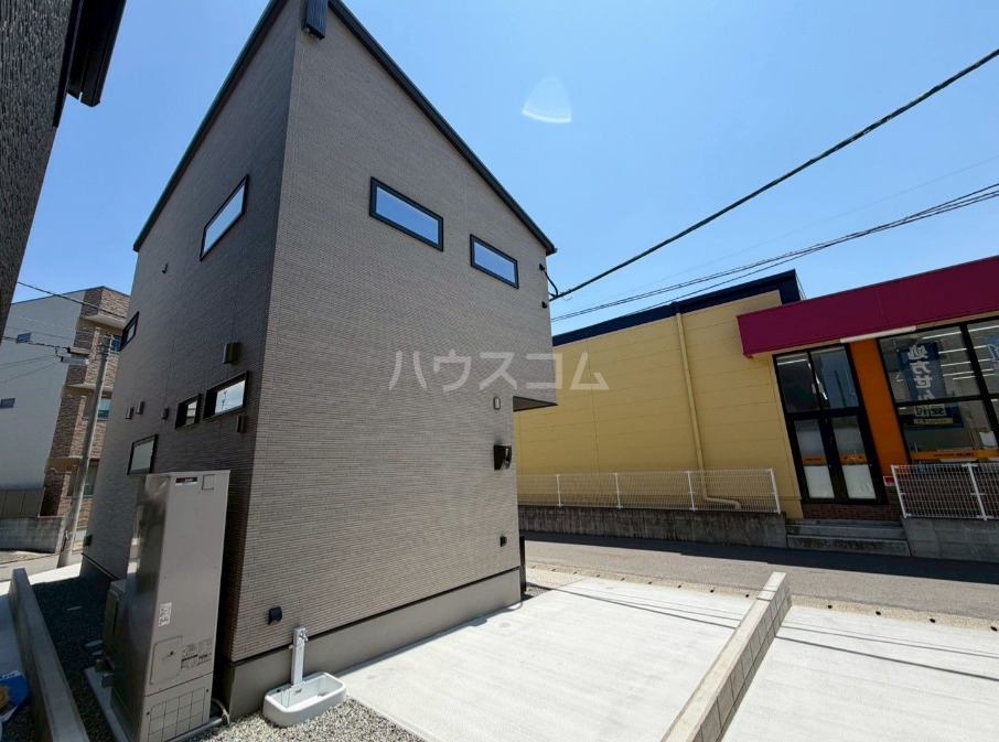 2/3 駐車場