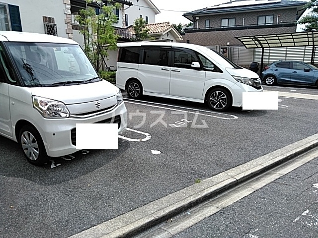2/8 駐車場