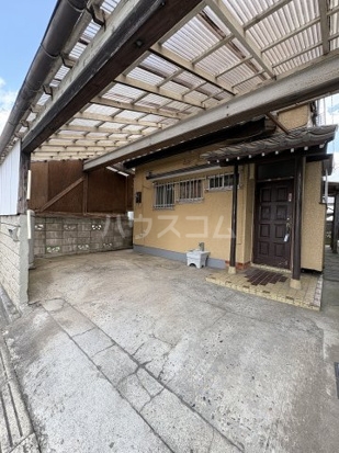 2/4 駐車場