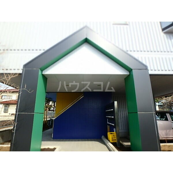 14/19 エントランス