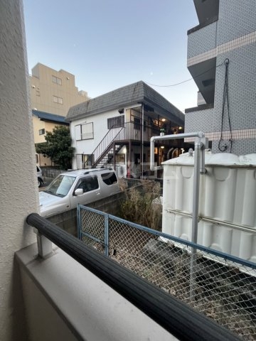 20/30 バルコニー