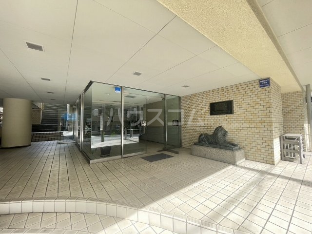 3/4 エントランス