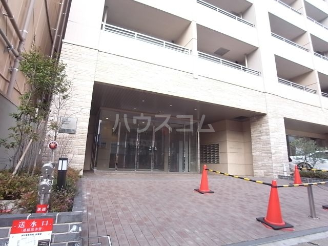 18/22 エントランス