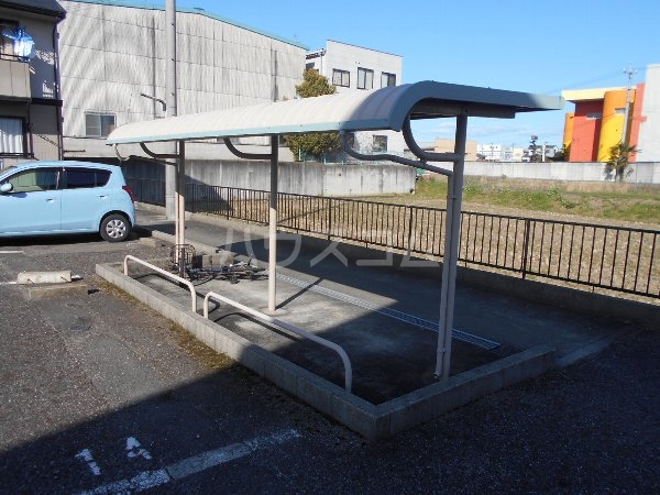 21/28 駐車場