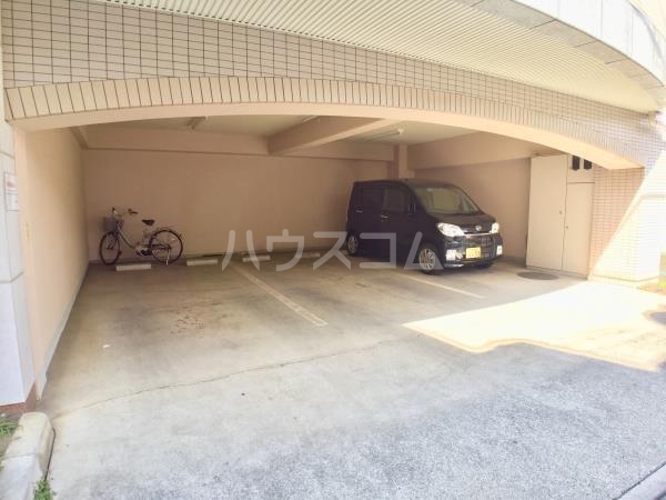 2/10 駐車場