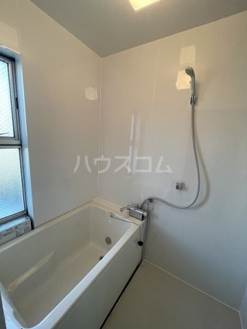 13/30 浴室