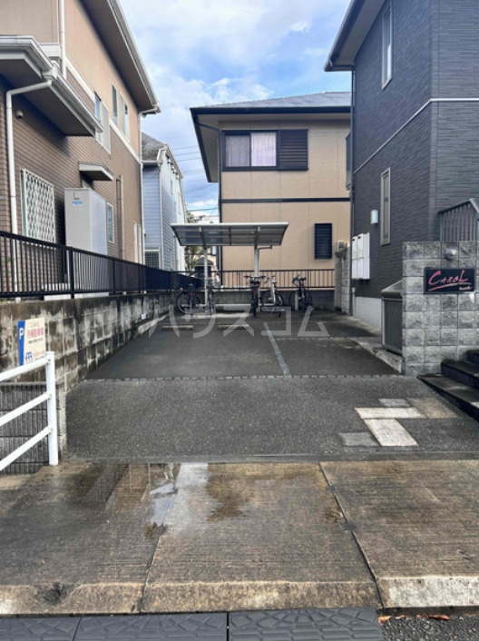 9/10 駐車場