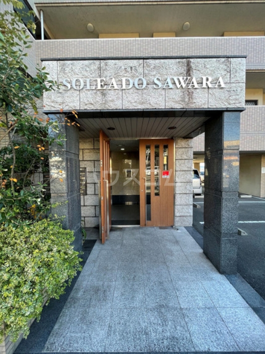 14/16 エントランス
