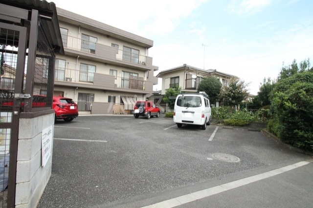 21/29 駐車場
