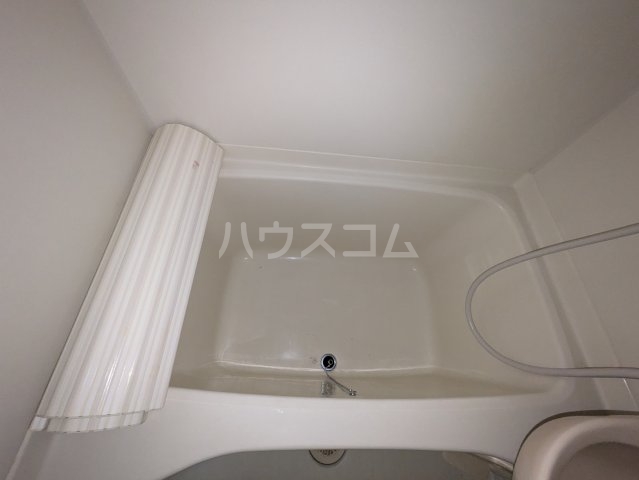 13/30 浴室
