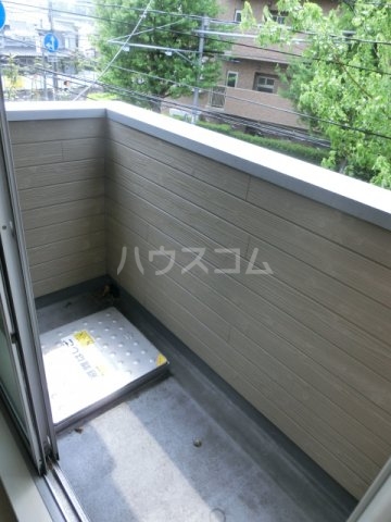 18/27 バルコニー