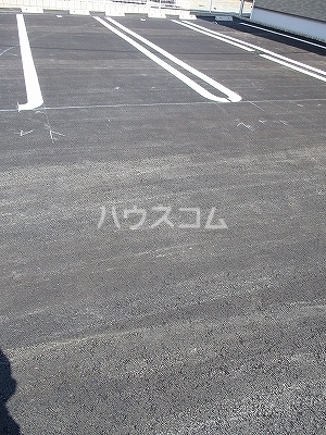 2/3 駐車場