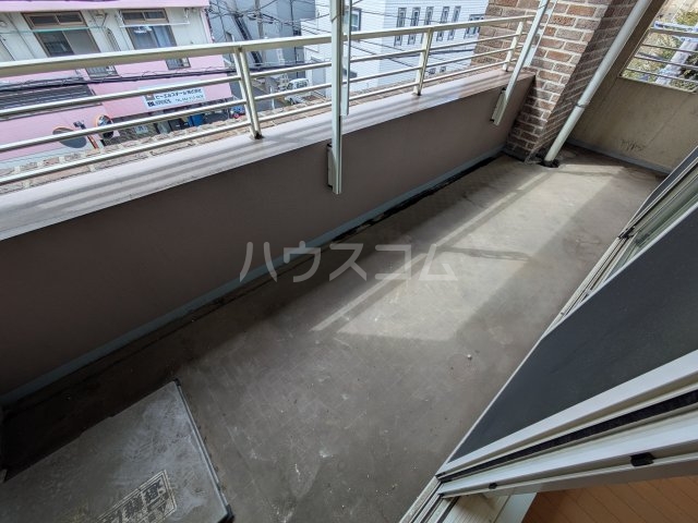 21/30 バルコニー
