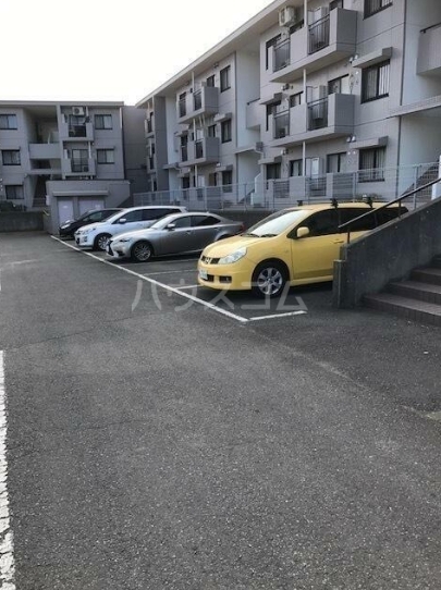 15/24 駐車場