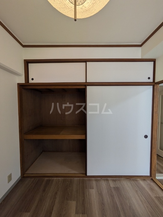 13/26 収納