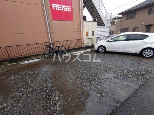 13/21 駐車場