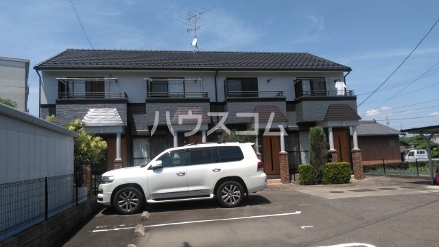 27/28 駐車場