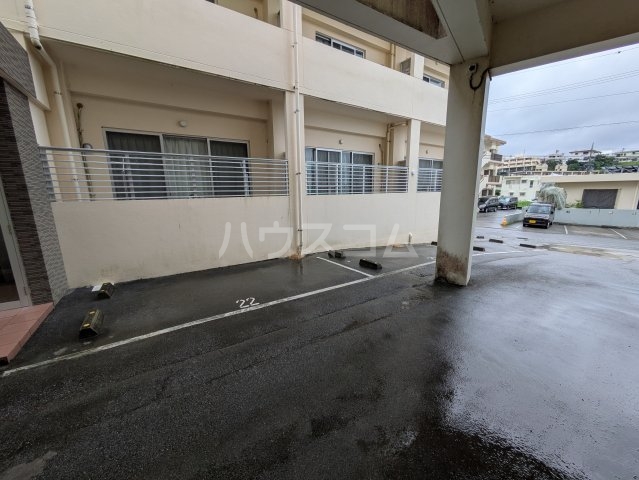 19/22 駐車場