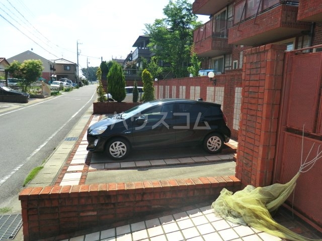 22/30 駐車場