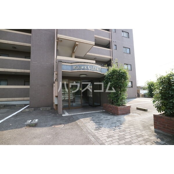 14/17 エントランス