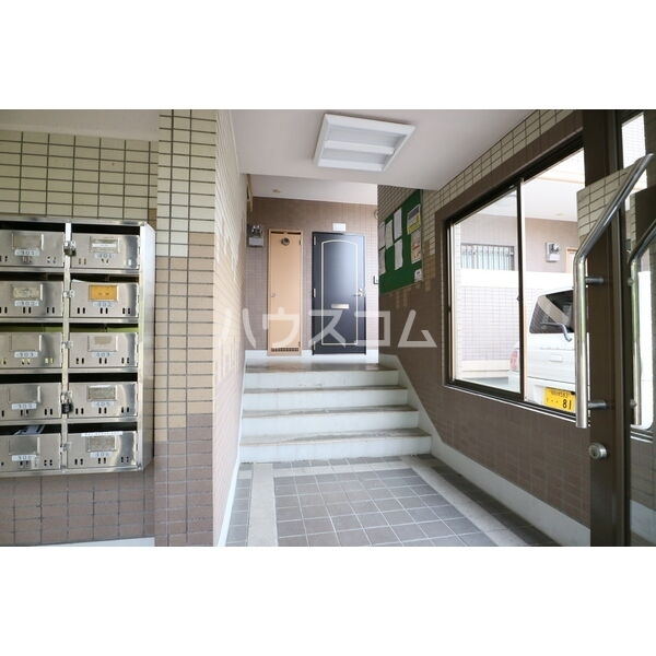 3/5 エントランス