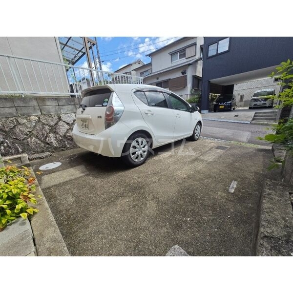 14/22 駐車場