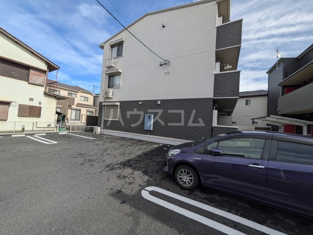 17/25 駐車場