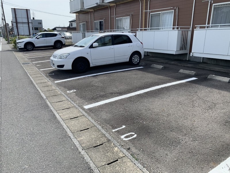 21/29 駐車場