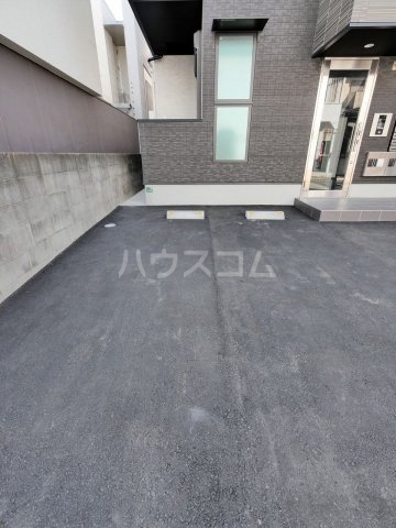 25/26 駐車場
