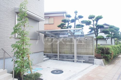 17/27 駐車場