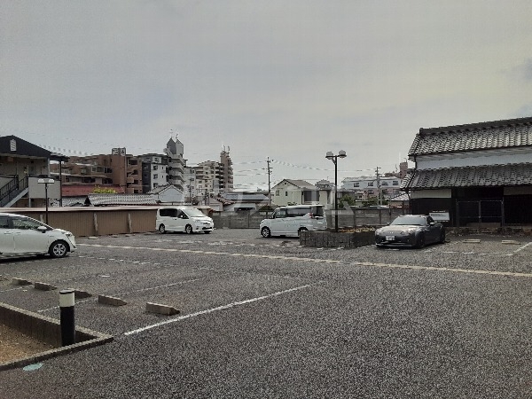 25/30 駐車場