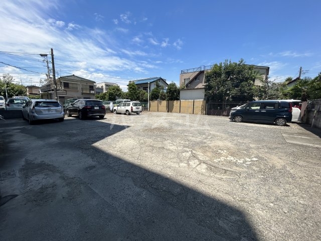 20/29 駐車場