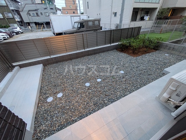 20/30 バルコニー