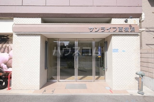 2/2 エントランス