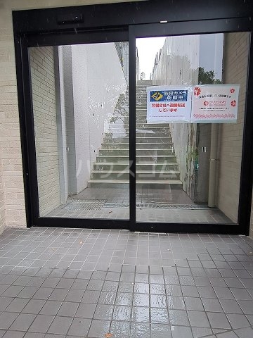 5/8 エントランス